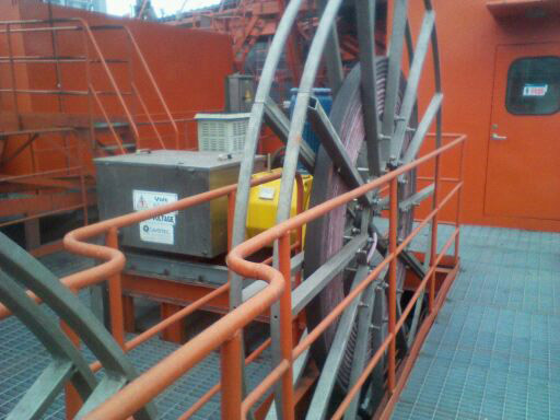 TU1200 Constant-Tension Cable Reel