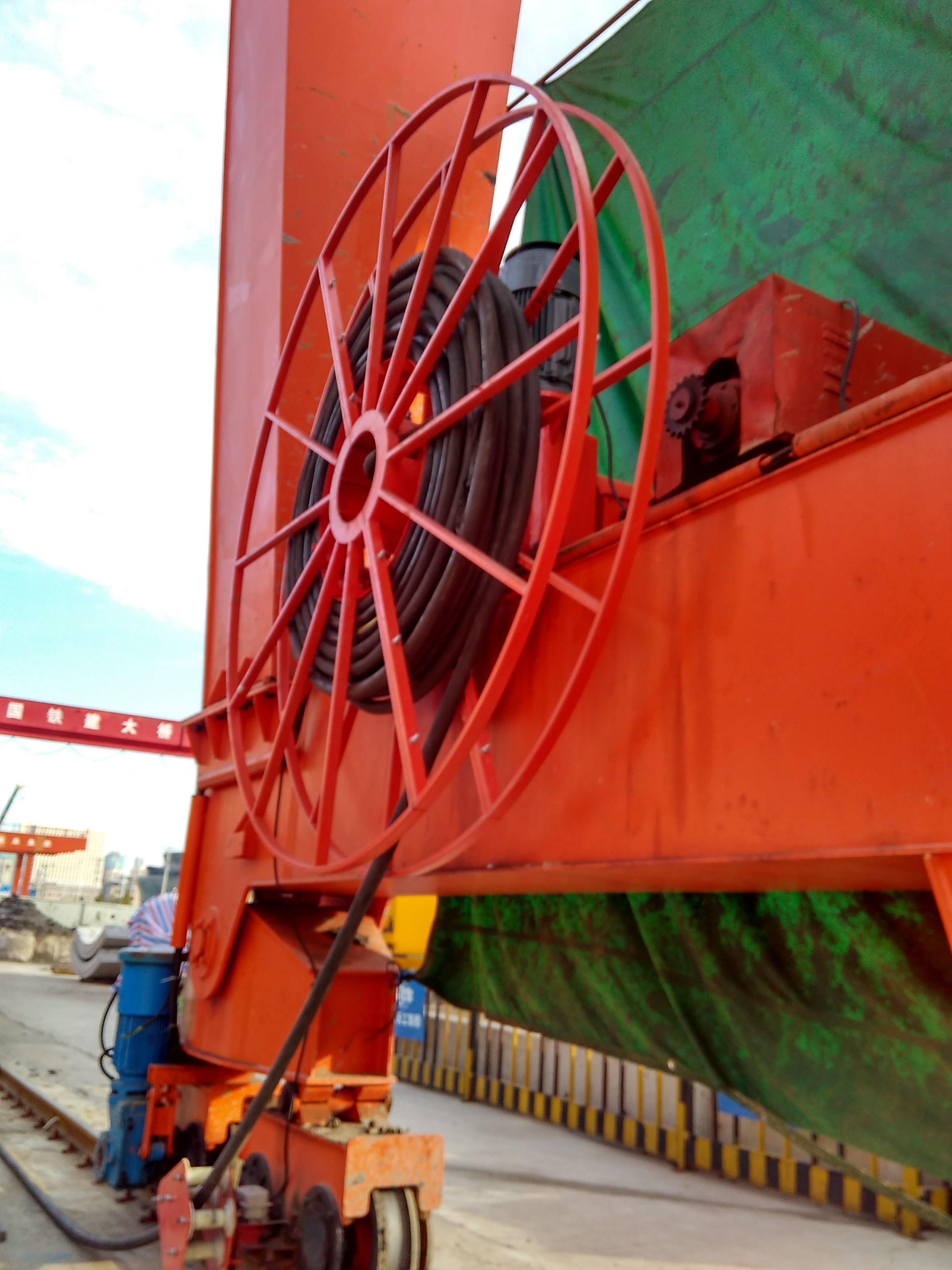 TU900 Constant-Tension Cable Reel